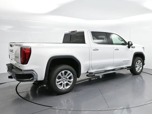 Used 2023 GMC Sierra 1500 SLT w/ SLT Premium Plus Package AWD/4WD image 7