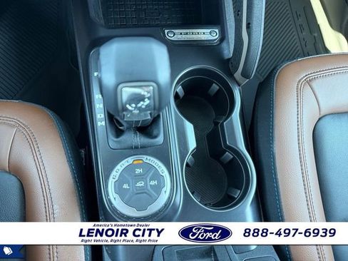Used 2024 Ford Bronco Outer Banks AWD/4WD image 28