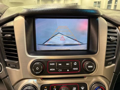 Used 2015 GMC Yukon Denali w/ Premium Package image 19