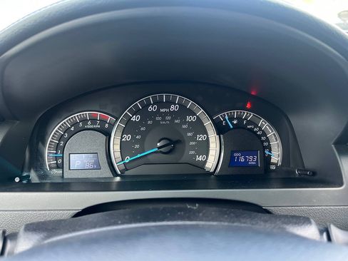 Used 2012 Toyota Camry SE FWD image 16