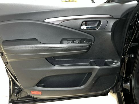 Used 2017 Honda Ridgeline RTL image 17