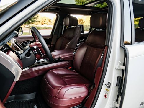 Used 2023 Land Rover Range Rover Long Wheelbase Autobiography image 35