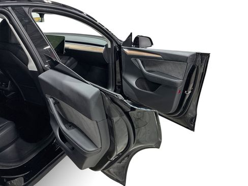 Certified 2022 Tesla Model Y Performance AWD/4WD image 12