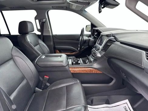 Used 2019 Chevrolet Tahoe Premier w/ RST 6.2L Performance Edition AWD/4WD image 16