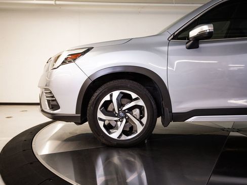 Used 2022 Subaru Forester Touring w/ Popular Package #2 AWD/4WD image 11