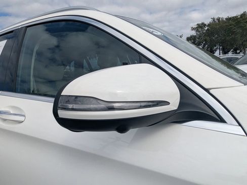 Used 2022 Mercedes-Benz GLC 300 GLC 300 w/ Premium Package Lite image 27