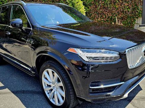 Used 2017 Volvo XC90 T8 Inscription AWD/4WD image 3
