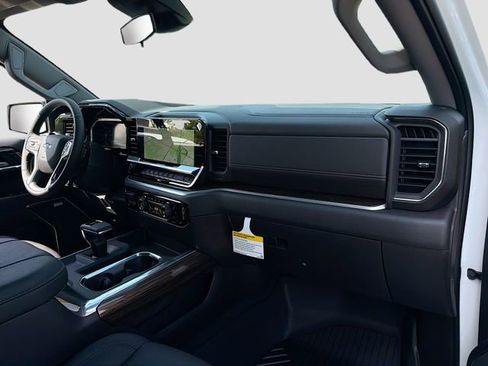 New 2026 Chevrolet Silverado 1500 LT Trail Boss w/ Convenience Package II AWD/4WD image 31