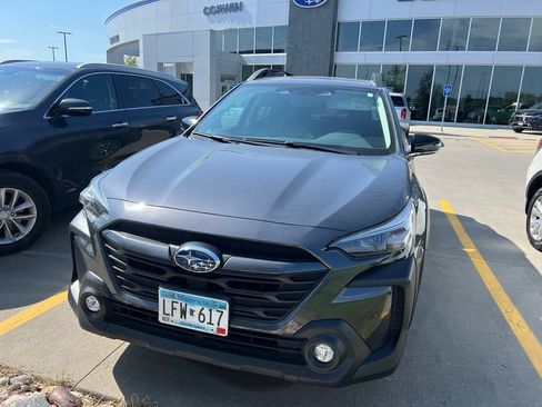 Used 2024 Subaru Outback Premium AWD/4WD image 5