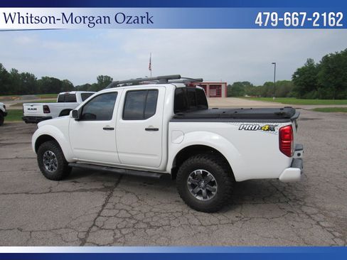 Used 2020 Nissan Frontier PRO-4X w/ Pro-4x Utility Package AWD/4WD image 9