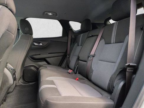 Used 2025 Chevrolet Blazer LT AWD/4WD image 18