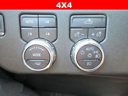 Certified 2025 GMC Sierra 2500 SLE w/ SLE Value Package; AWD/4WD image 29