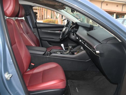 Used 2024 MAZDA MAZDA3 s image 21