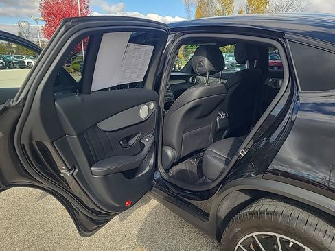 Used 2020 Mercedes-Benz GLC 300 4MATIC Coupe image 16