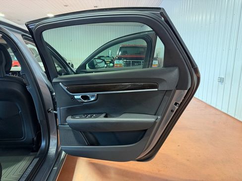 Used 2018 Volvo S90 T5 Momentum AWD/4WD image 26