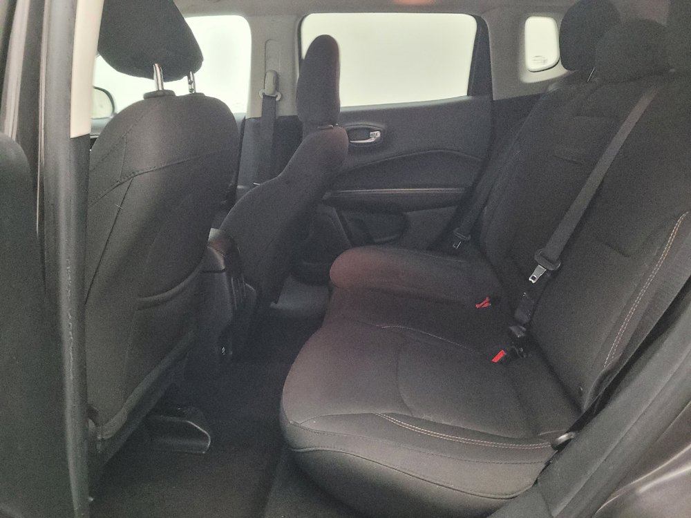 Used 2018 Jeep Compass Sport FWD image 18