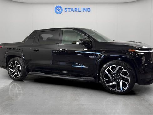 Used 2024 Chevrolet Silverado EV RST image 12