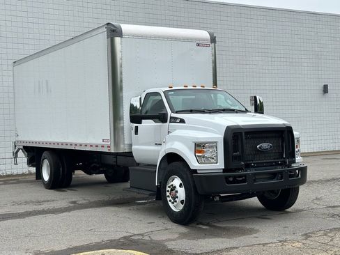 New 2026 Ford F750 2WD Regular Cab Super Duty image 24