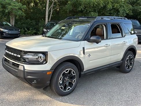 New 2025 Ford Bronco Sport Outer Banks w/ Outer Banks Tech Package+ image 2