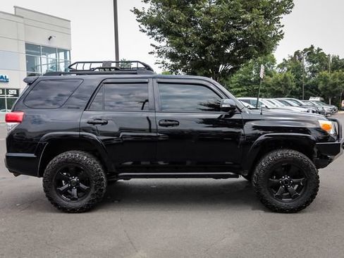 Used 2012 Toyota 4Runner Limited AWD/4WD image 10
