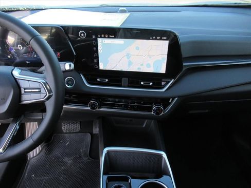 New 2026 Chevrolet Equinox LT w/ Safety and Technology Package image 19