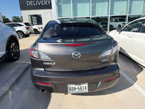 Used 2012 MAZDA MAZDA3 i Grand Touring w/ Tech Pkg FWD image 5