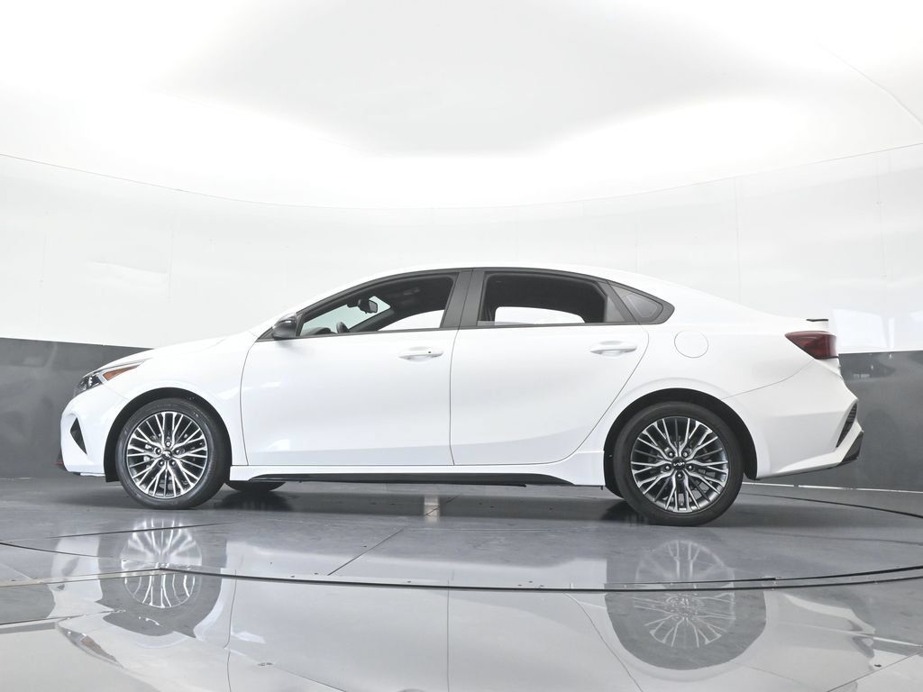 Used 2024 Kia Forte GT-Line FWD image 56