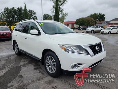 Used 2016 Nissan Pathfinder SL w/ SL Premium Package