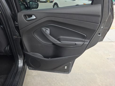 Used 2018 Ford Escape SE FWD image 56