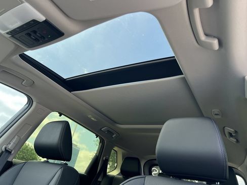 New 2026 Nissan Rogue Platinum AWD/4WD image 15