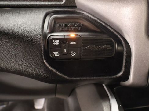 Used 2024 RAM 2500 Big Horn w/ Off Road Package AWD/4WD image 7
