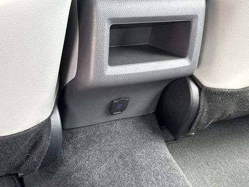 Used 2024 Toyota Camry SE w/ Convenience Package FWD image 13