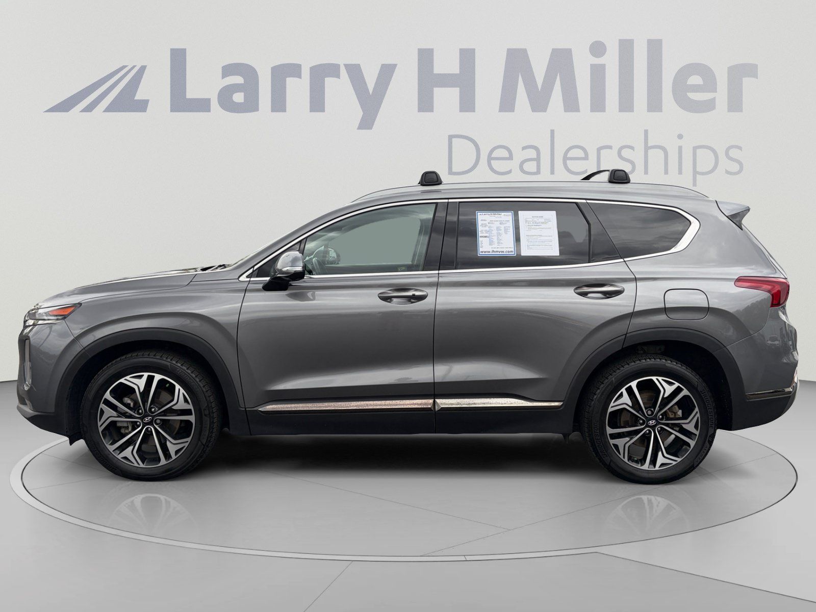 Used 2020 Hyundai Santa Fe Limited AWD/4WD image 2