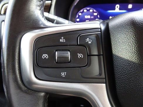 Used 2023 Chevrolet Suburban Z71 image 29