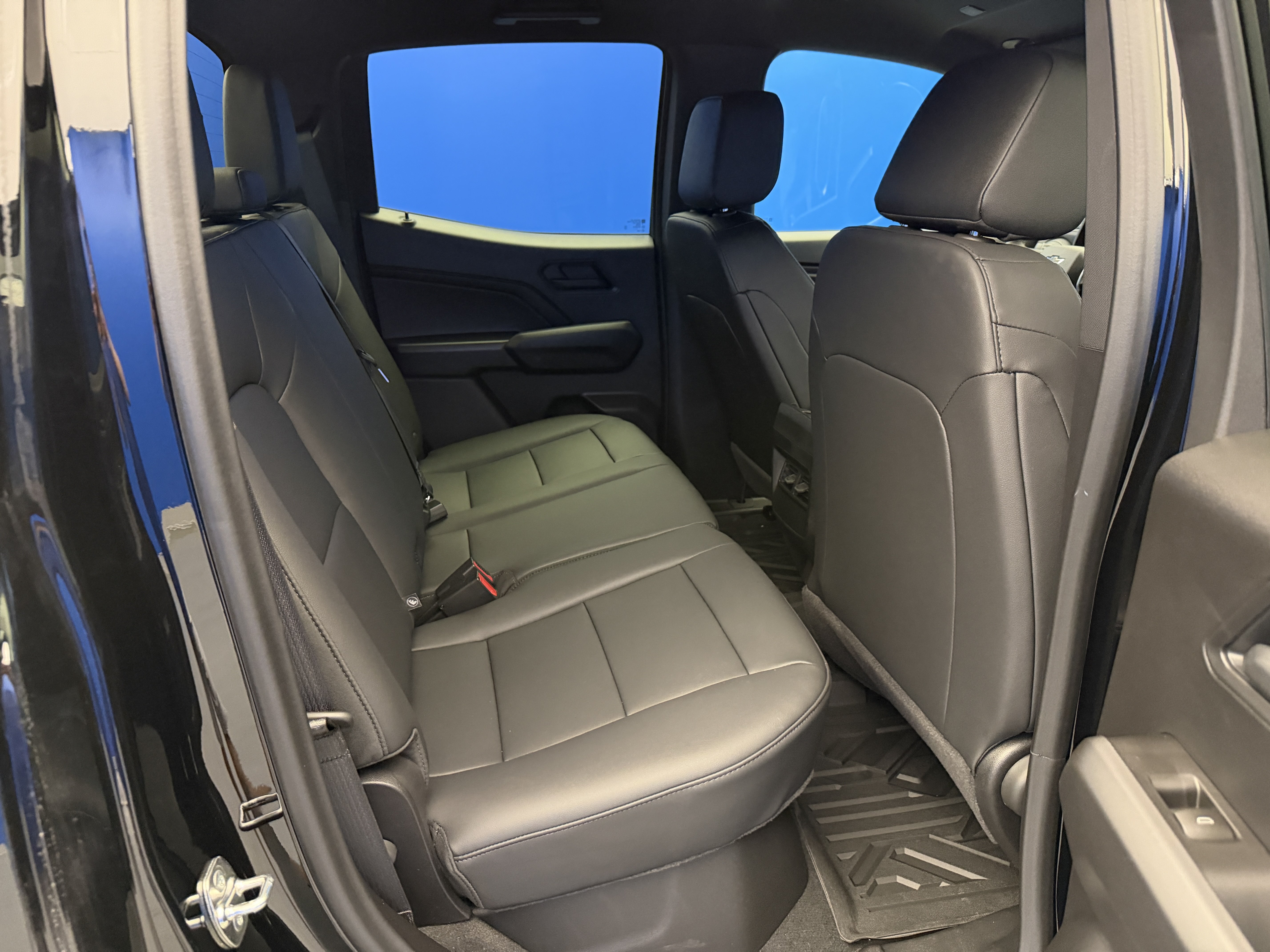 New 2026 Chevrolet Colorado Trail Boss AWD/4WD image 25