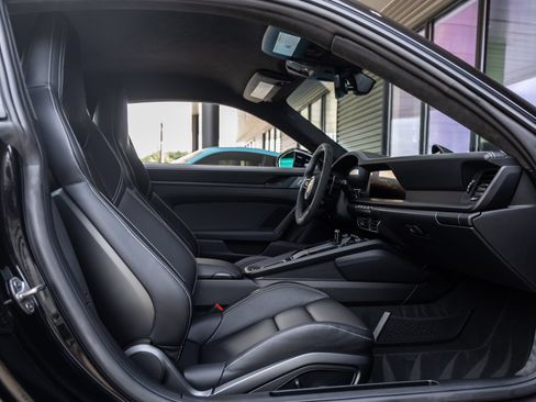 Certified 2026 Porsche 911 Carrera GTS RWD image 42