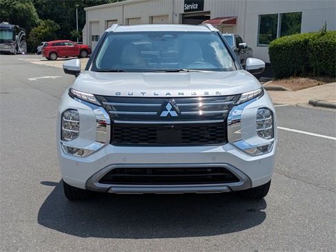 New 2025 Mitsubishi Outlander SEL image 8
