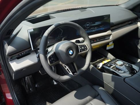 New 2027 BMW 540i xDrive w/ M Sport Package AWD/4WD image 9