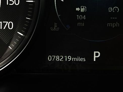 Used 2019 Jaguar E-PACE S image 25