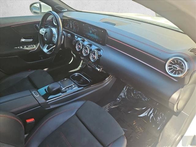 Used 2021 Mercedes-Benz CLA 250 image 21