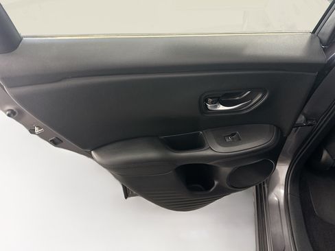 Used 2025 Honda HR-V LX image 26