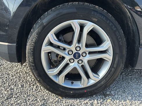Used 2018 Ford Edge Titanium AWD/4WD image 12