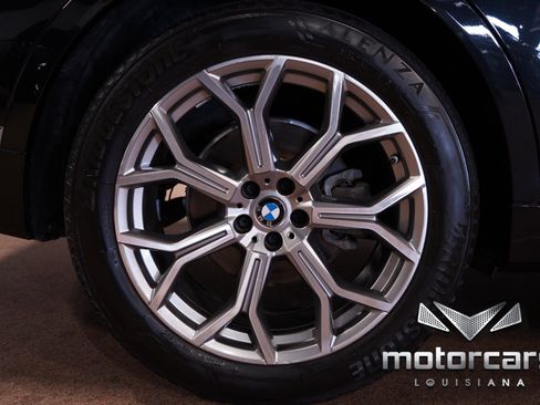 Used 2019 BMW X7 xDrive40i w/ Premium Package AWD/4WD image 21