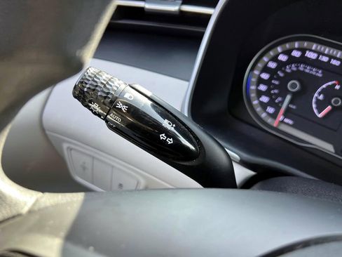 Used 2023 Hyundai Tucson SE image 26