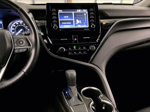 Used 2021 Toyota Camry LE w/ Cold Weather Package image 6