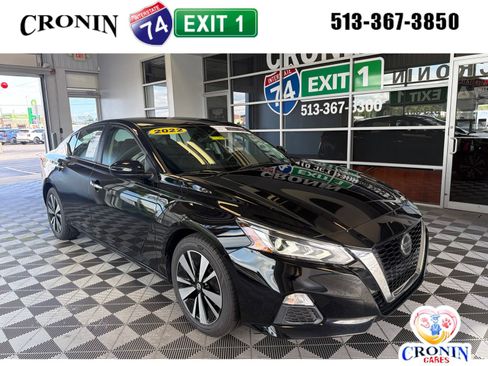 Used 2022 Nissan Altima 2.5 SV FWD image 1