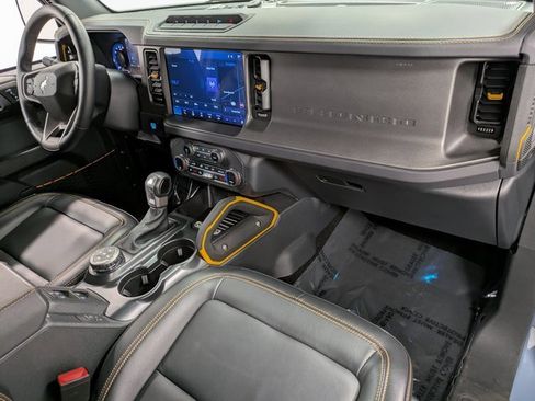Used 2024 Ford Bronco Badlands image 29