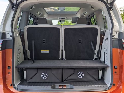 Used 2025 Volkswagen ID. Buzz Pro S Plus RWD image 20