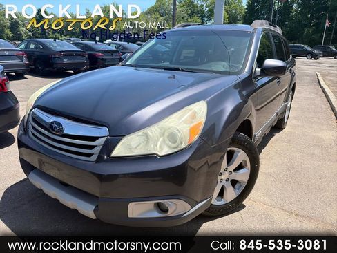 Used 2010 Subaru Outback 2.5i Limited AWD/4WD image 1