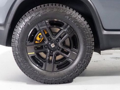 Used 2024 Rivian R1S AWD Adventure image 55